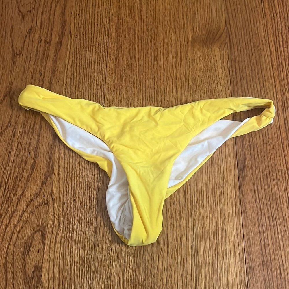 PilyQ Woman’s Yellow Bikini Bottom Size S